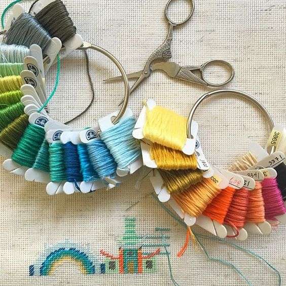 7 totally do-able ways to organize your floss - Stitch People